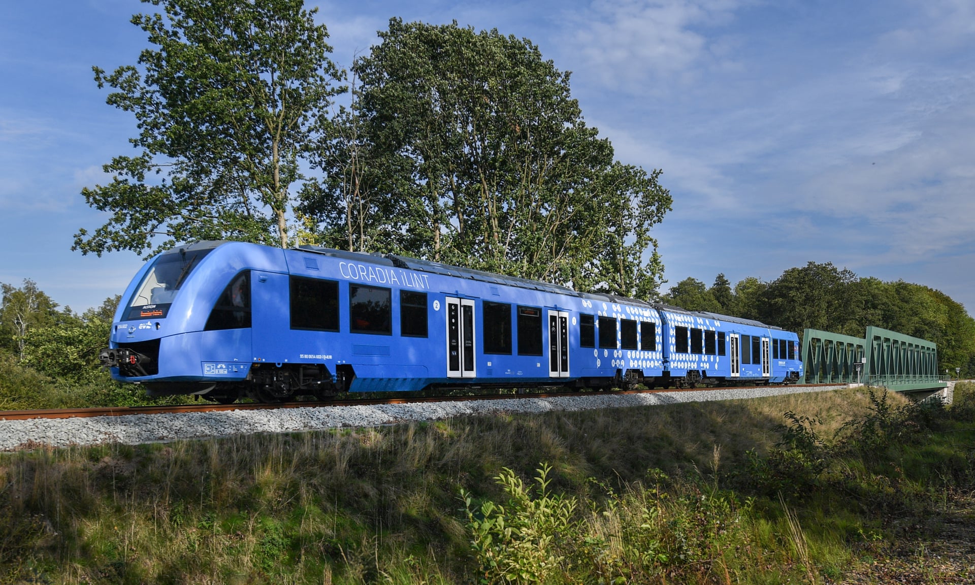 Germany launches world's first hydrogen-powered train Germany launches world's first hydrogen-powered train